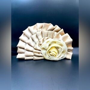 Cream Satin Flower Evening bag EUC